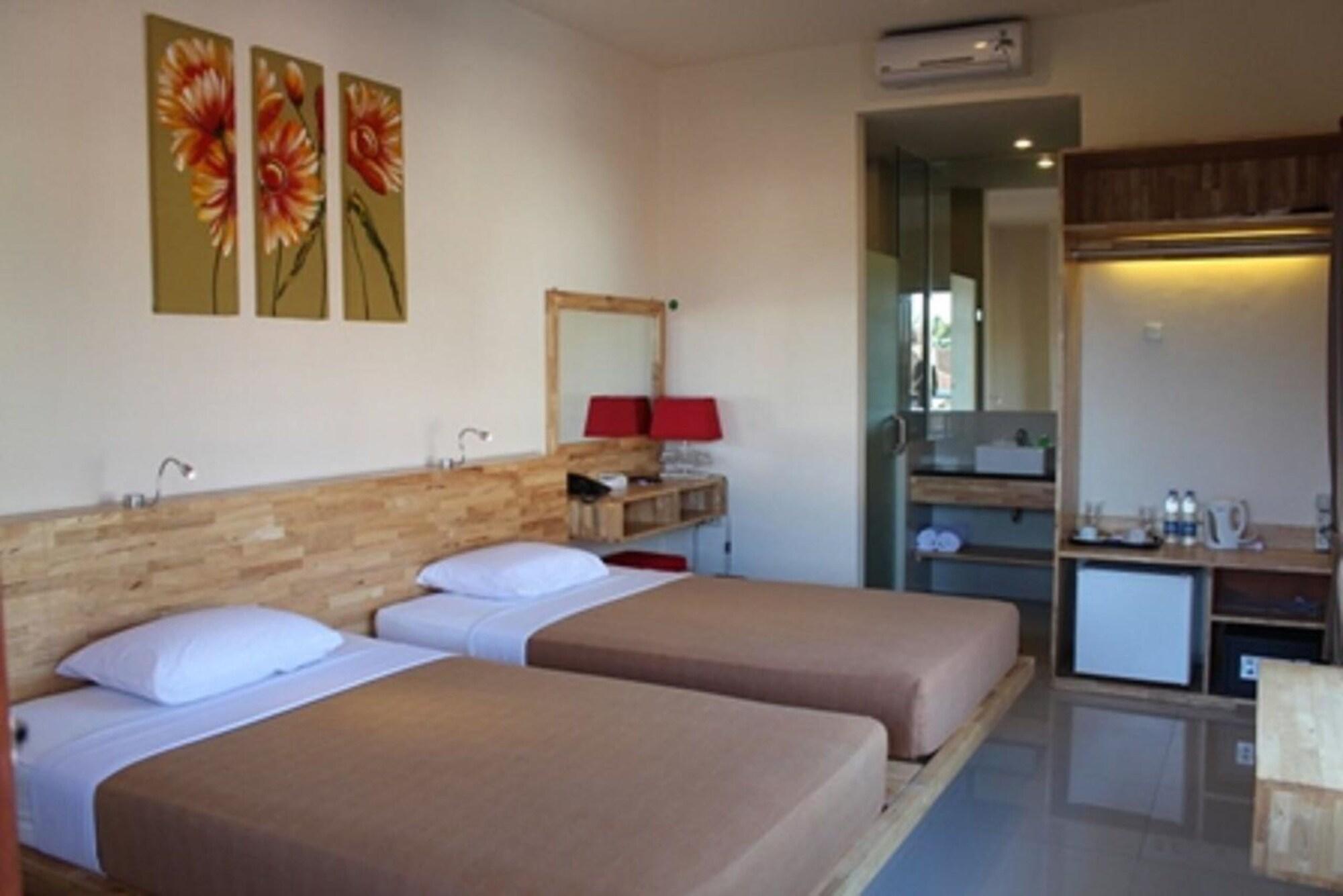 Hotel Karthi Kuta Кута Экстерьер фото